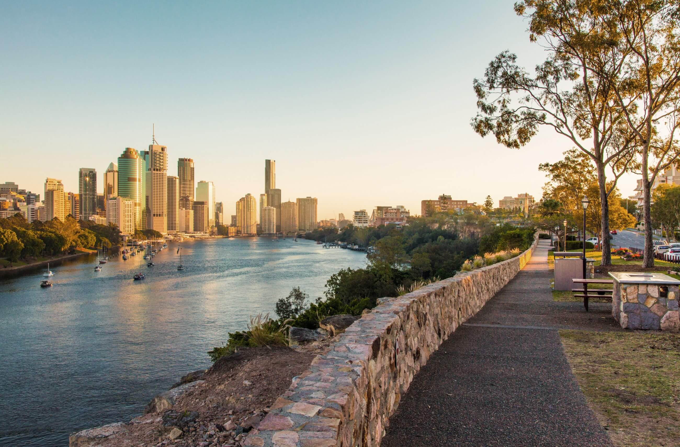 Brisbane Lookout from Kangaroo Point Cliffs Park - Panoramic river and city views